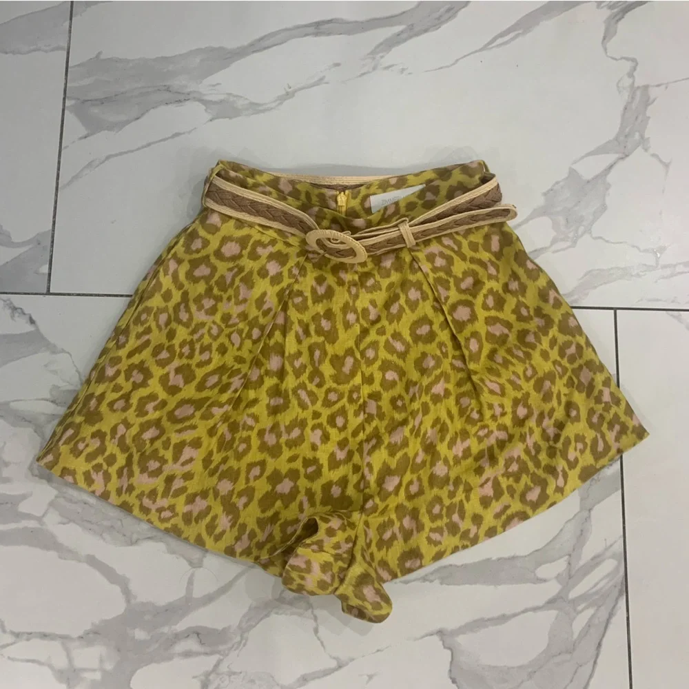 ZIMMERMANN Shorts women Sz 0 Lemon Leopard Carnaby Belted Linen Pleated Pockets